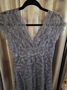 Marina Size 6 Gray Lace Sequin Cocktail Dress Wedding Guest